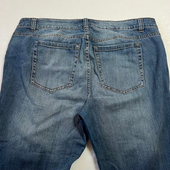 Forever 21 Mid Rise Distressed Cropped Straight Leg Jeans Size 16 Cuffed Hem - Picture 6 of 10